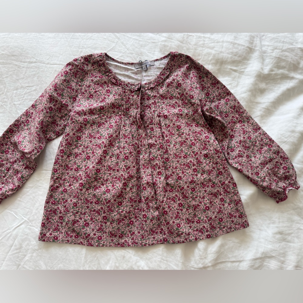 Fleurisse is a luxury Italian brand. Perfect for ages 6-8.